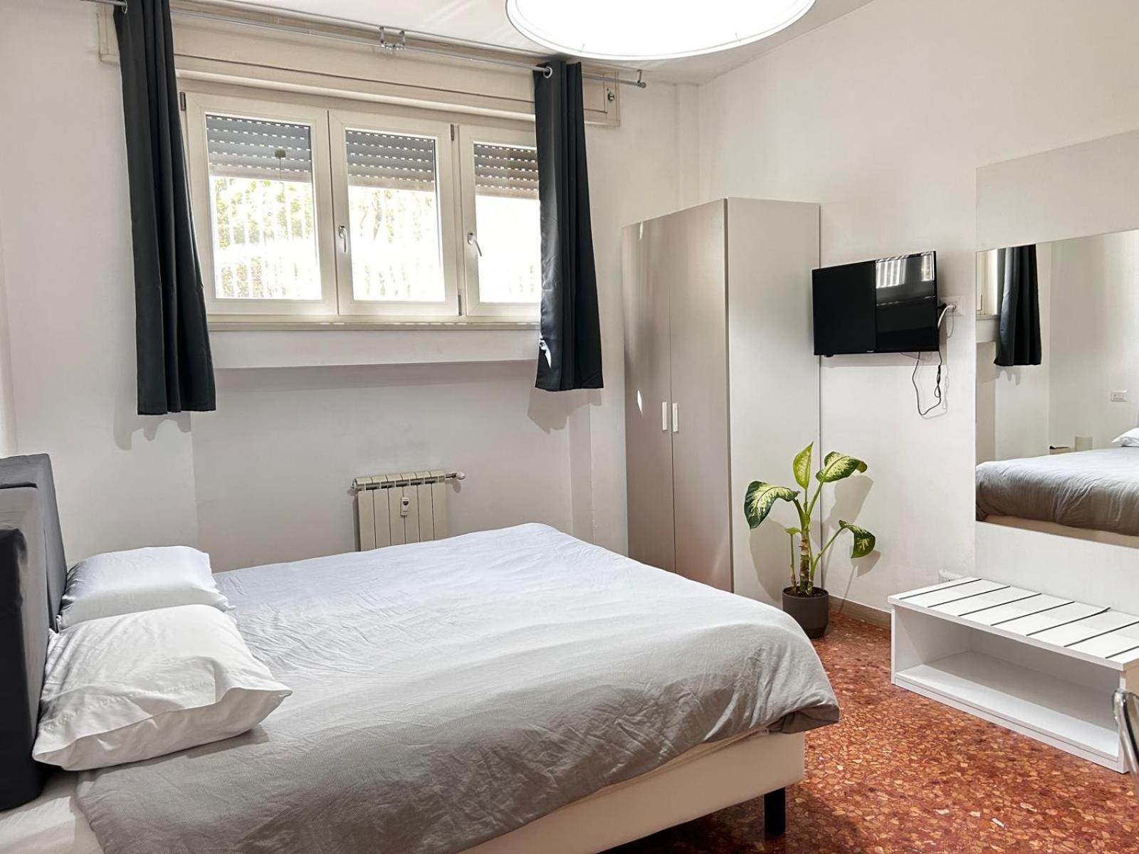 Bam Bam Tiburtina Guesthouse Rome Exterior photo